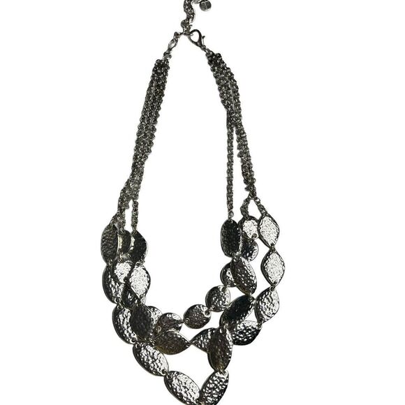 New Talbots Silver Hammered Disk Chain Link Bib Necklace 3-Strand Statement - Picture 6 of 7